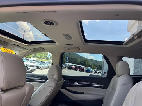 Used 2019 Buick Enclave Premium AWD/4WD image 7