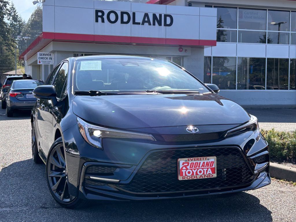 Certified 2026 Toyota Corolla SE w/ SE Package FWD image 26