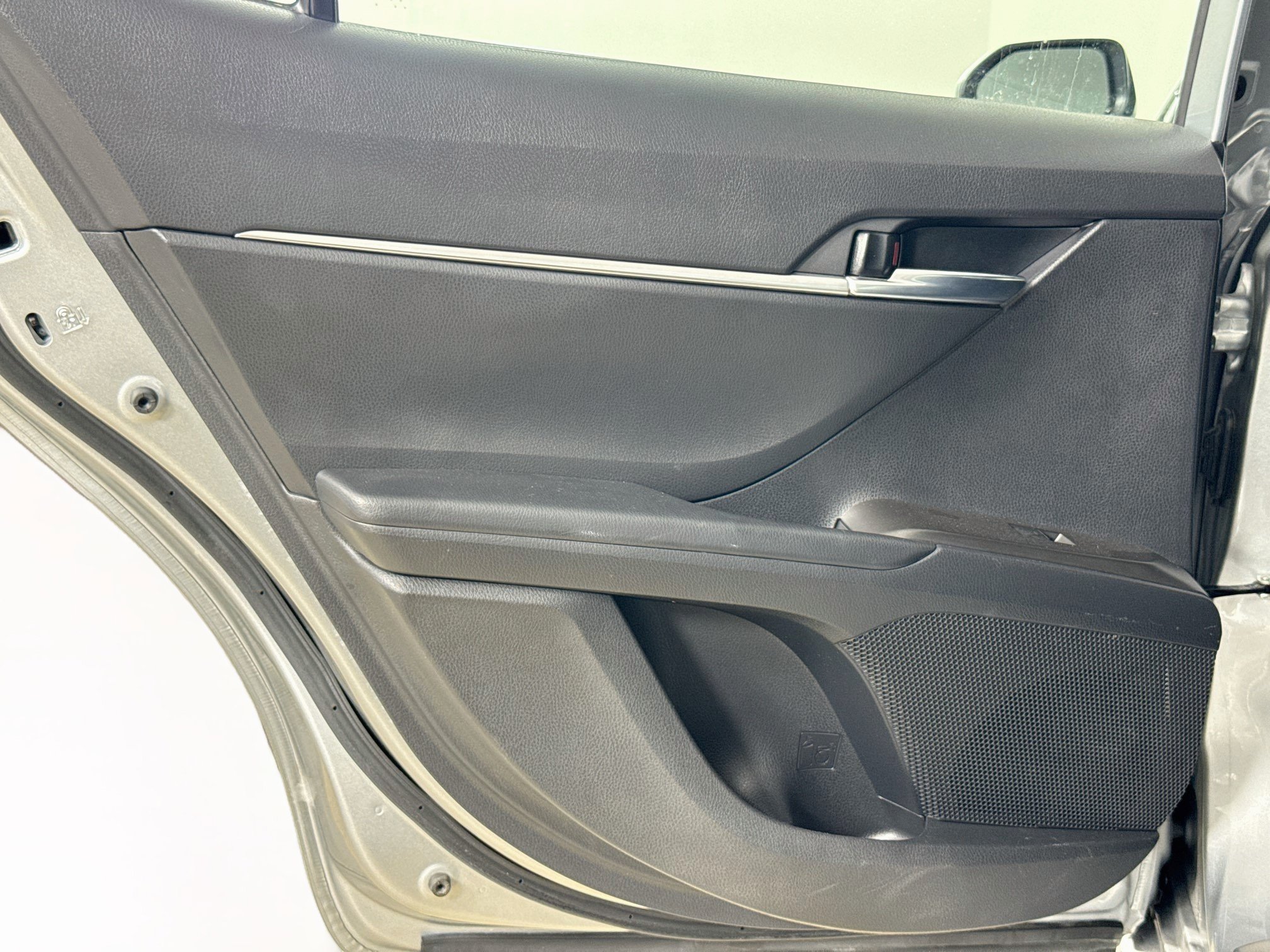Used 2024 Toyota Camry SE FWD image 21