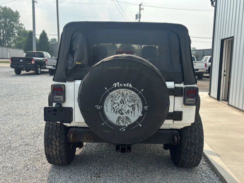 Used 2012 Jeep Wrangler Sport w/ Connectivity Group AWD/4WD image 4