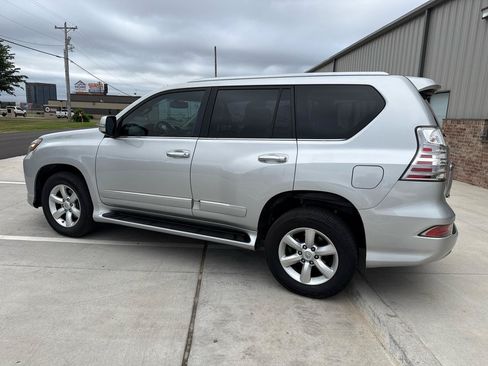Used 2014 Lexus GX 460 AWD/4WD image 15