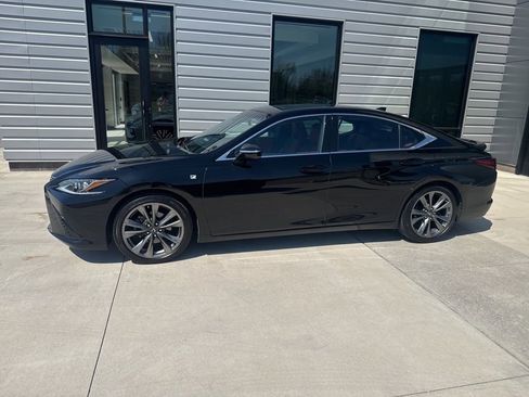 Used 2021 Lexus ES 350 F Sport image 4