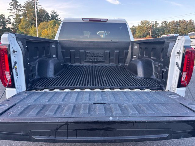 Used 2025 GMC Sierra 1500 SLT AWD/4WD image 14