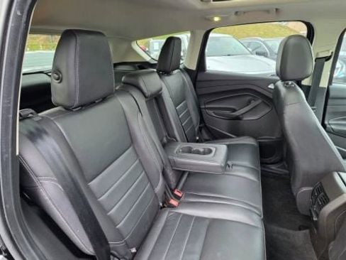 Used 2016 Ford Escape Titanium image 38