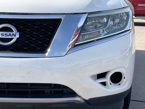 Used 2014 Nissan Pathfinder S FWD image 7