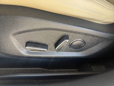 Used 2017 Ford Edge SEL w/ Equipment Group 201A FWD image 17