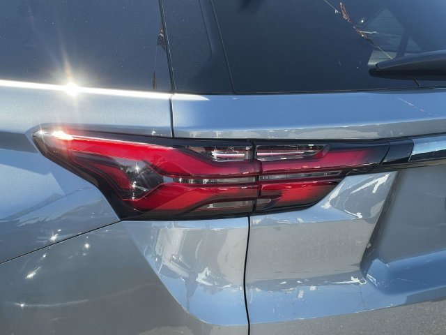 Used 2023 Chevrolet Traverse RS AWD/4WD image 10