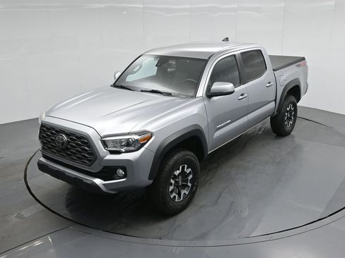 Used 2020 Toyota Tacoma TRD Off-Road image 31