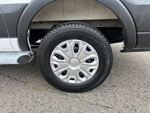 Used 2025 Ford Transit 250 Low Roof w/ Exterior Upgrade Package RWD image 15