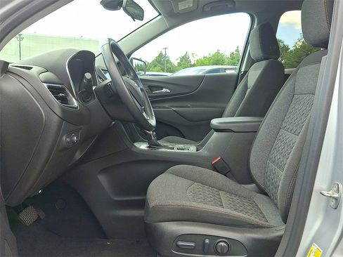 Used 2022 Chevrolet Equinox LT image 13