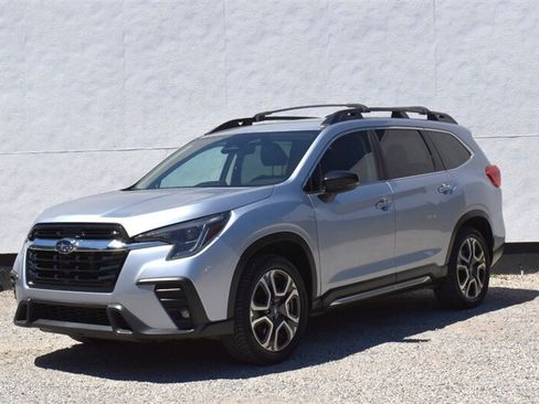 Used 2024 Subaru Ascent Limited AWD/4WD image 8