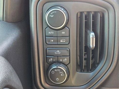 Certified 2022 Chevrolet Silverado 1500 Custom AWD/4WD image 29