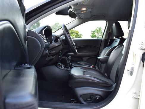 Used 2019 Jeep Compass Latitude image 13