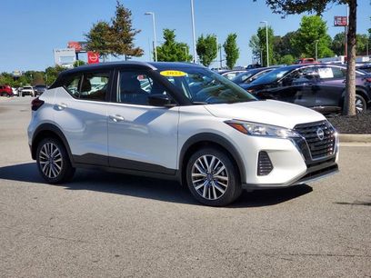 Used 2022 Nissan Kicks SV