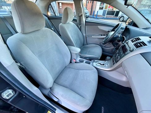 Used 2011 Toyota Corolla LE image 11