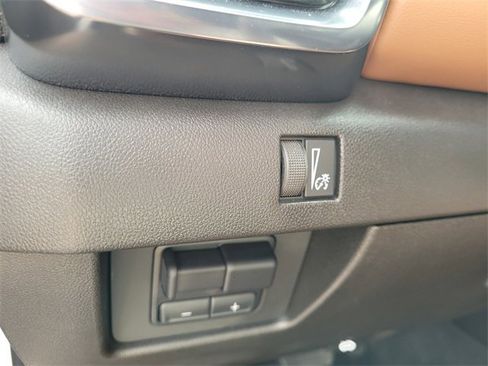 New 2025 GMC Canyon AT4 image 20