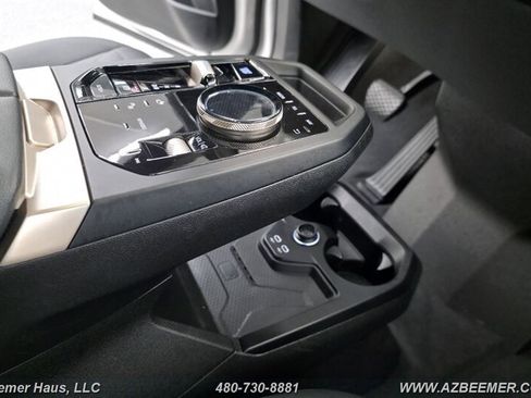 Used 2023 BMW iX xDrive50 w/ Sport Package AWD/4WD image 36