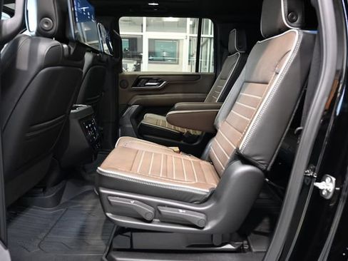 New 2026 GMC Yukon XL Denali Ultimate w/ LPO, Floor Liner Package AWD/4WD image 22