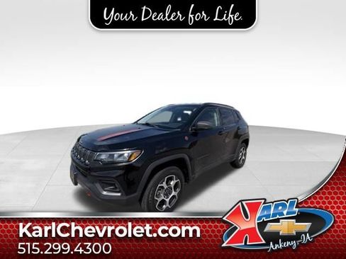 Used 2022 Jeep Compass Trailhawk w/ Trailer Tow Group AWD/4WD image 1