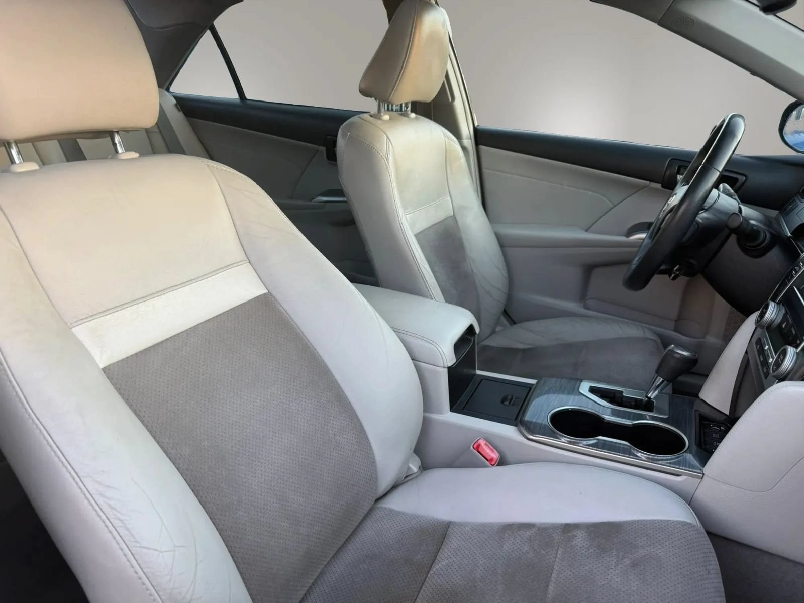 Used 2013 Toyota Camry XLE w/ Leather Pkg FWD image 22