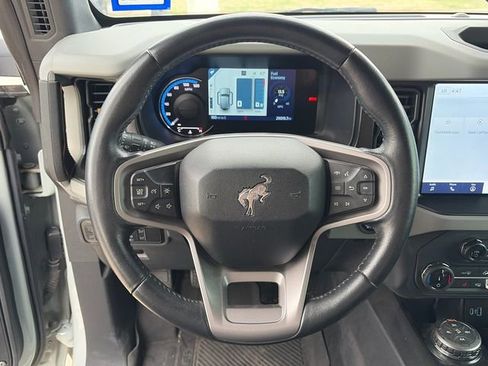 Used 2022 Ford Bronco Badlands image 22