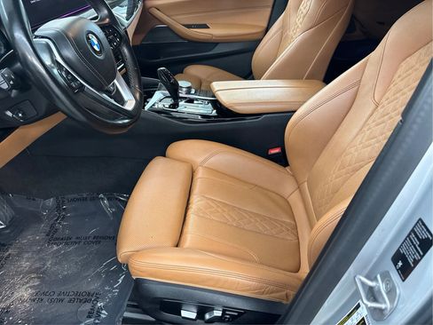 Used 2021 BMW 530i xDrive w/ Premium Package AWD/4WD image 10