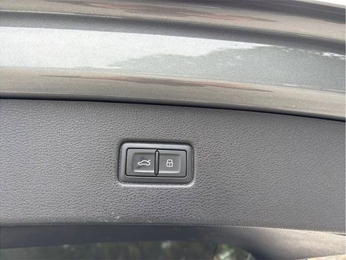 Used 2018 Audi Q7 3.0T Premium Plus w/ Premium Plus Package image 56