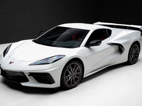 Used 2024 Chevrolet Corvette Stingray Coupe w/ 1LT image 5