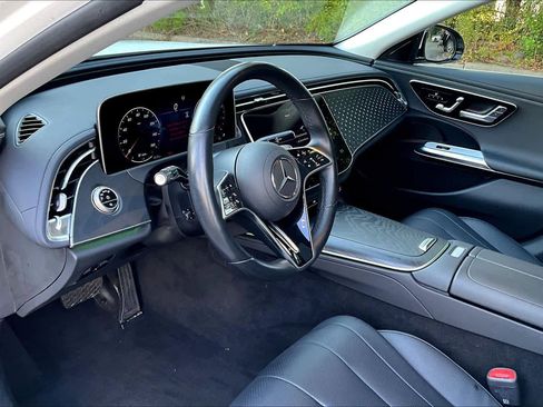 Used 2025 Mercedes-Benz E 350 Sedan w/ Winter Package image 16
