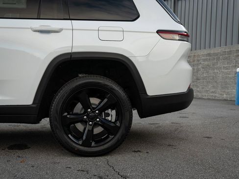New 2025 Jeep Grand Cherokee L Limited w/ Black Appearance Package image 6