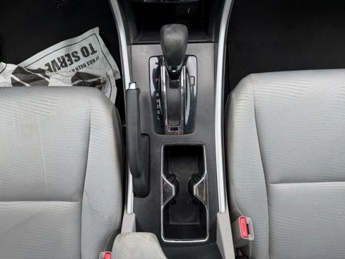 Used 2015 Honda Accord LX image 28