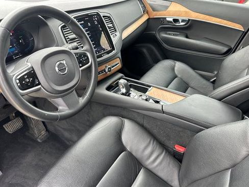 Certified 2023 Volvo XC90 T8 Plus image 9