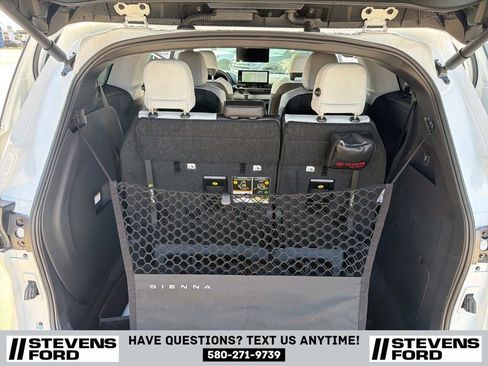 Used 2026 Toyota Sienna XSE AWD/4WD image 37