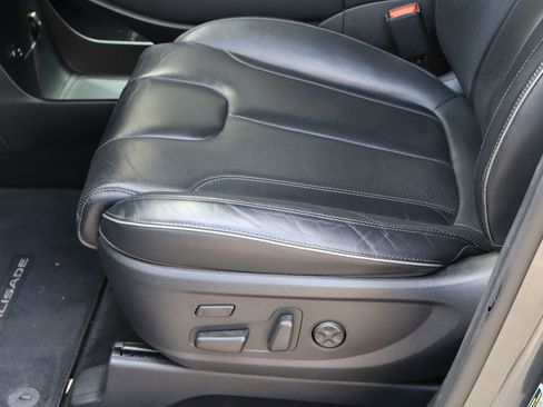 Used 2020 Hyundai Palisade Limited FWD image 15