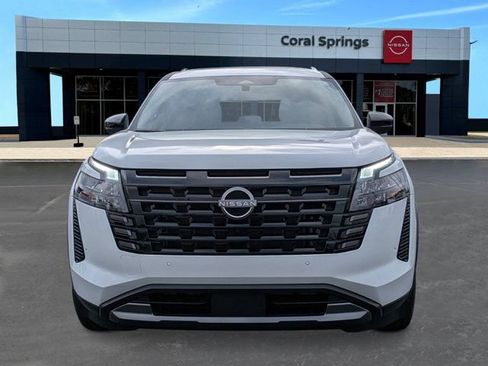 New 2026 Nissan Pathfinder SL FWD image 7