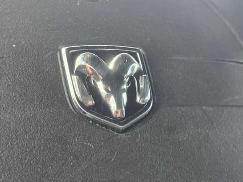 Used 2009 Dodge Challenger R/T image 28