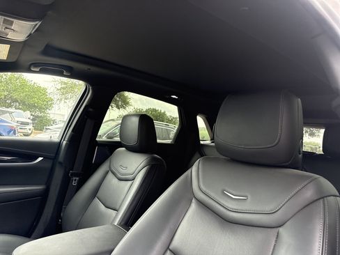 Used 2024 Cadillac XT5 Premium Luxury FWD image 4