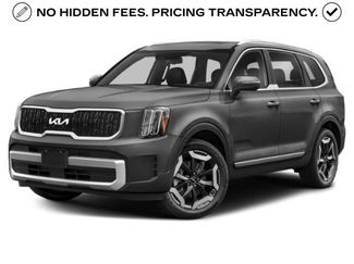 Used 2023 Kia Telluride EX w/ EX Captain's Chair Package AWD/4WD video 1