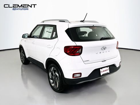 New 2026 Hyundai Venue SEL image 8
