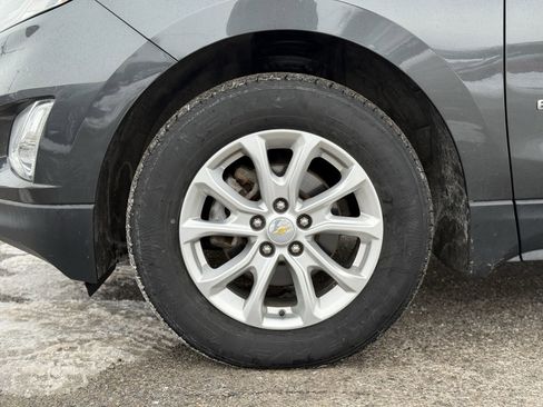 Used 2018 Chevrolet Equinox LT image 11