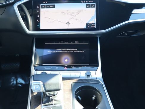 Used 2023 Audi A7 3.0T Premium Plus image 11