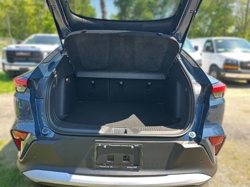 New 2026 Buick Envista Sport Touring FWD image 13