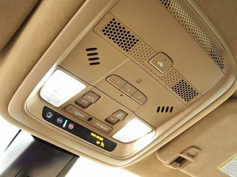 Used 2023 Cadillac XT6 Sport w/ Platinum Package image 33