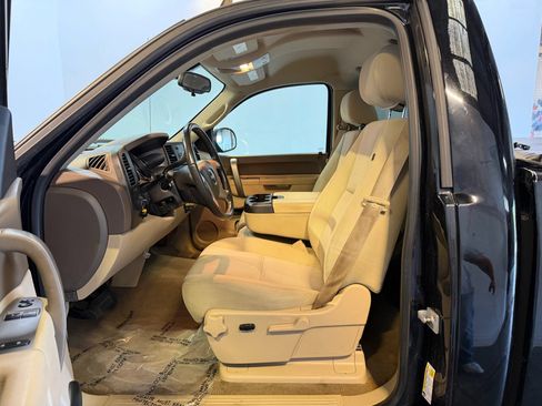 Used 2012 GMC Sierra 1500 SLE w/ Chrome Essentials Package AWD/4WD image 10