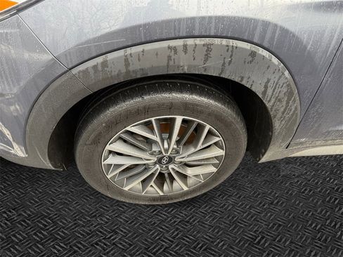 Used 2021 Hyundai Tucson Limited image 11