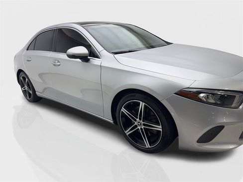 Used 2020 Mercedes-Benz A 220 image 12