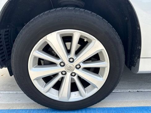 Used 2013 Toyota Highlander Limited AWD/4WD image 11