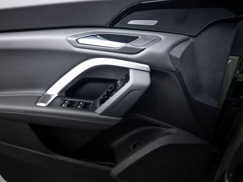 New 2025 Audi Q5 Premium Plus image 13