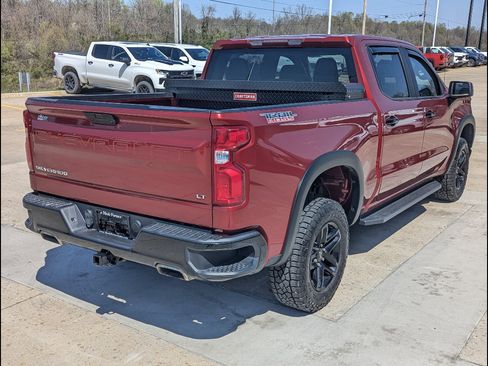 Used 2021 Chevrolet Silverado 1500 LT Trail Boss image 6