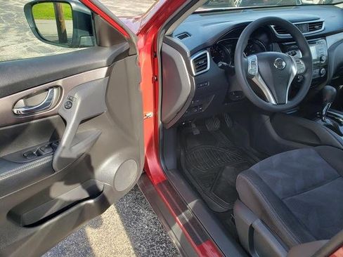 Used 2015 Nissan Rogue S AWD/4WD image 11